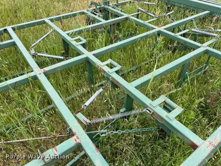 image for item LU9843 Rafter Equipment hay bale accumulator 