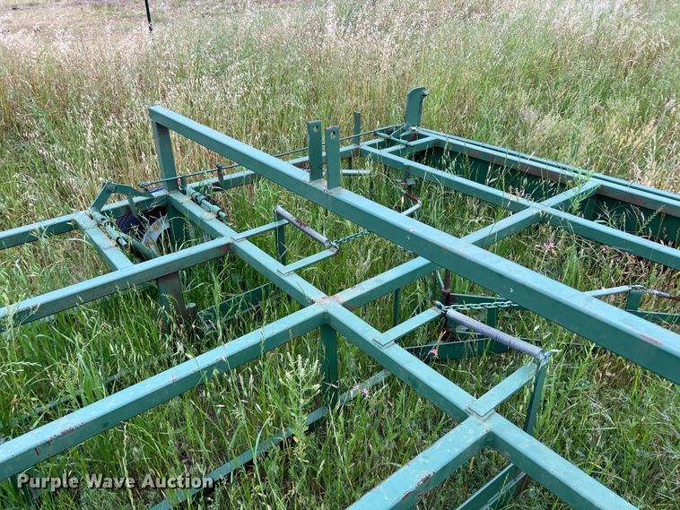 image for item LU9843 Rafter Equipment hay bale accumulator 