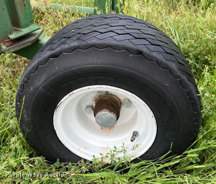 image for item LU9843 Rafter Equipment hay bale accumulator 
