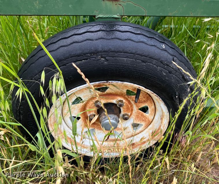 image for item LU9843 Rafter Equipment hay bale accumulator 
