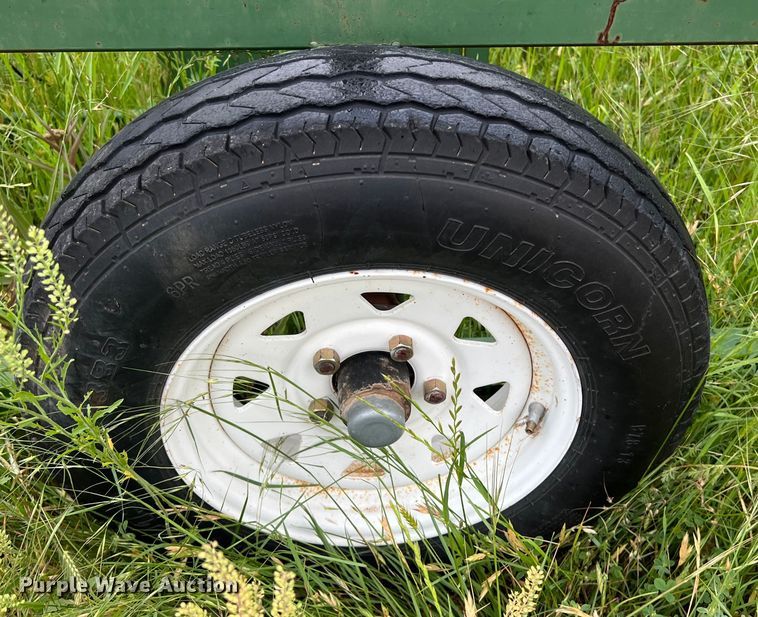 image for item LU9843 Rafter Equipment hay bale accumulator 