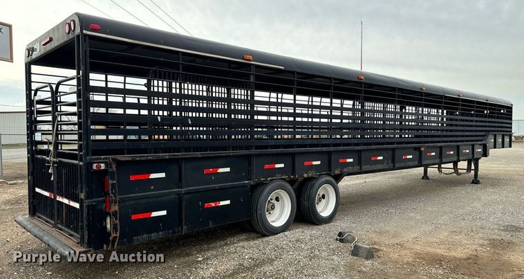 image for item MR9318 2009 Gooseneck Trailers livestock trailer
