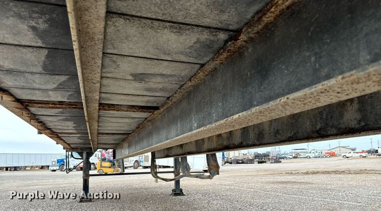 image for item MR9318 2009 Gooseneck Trailers livestock trailer