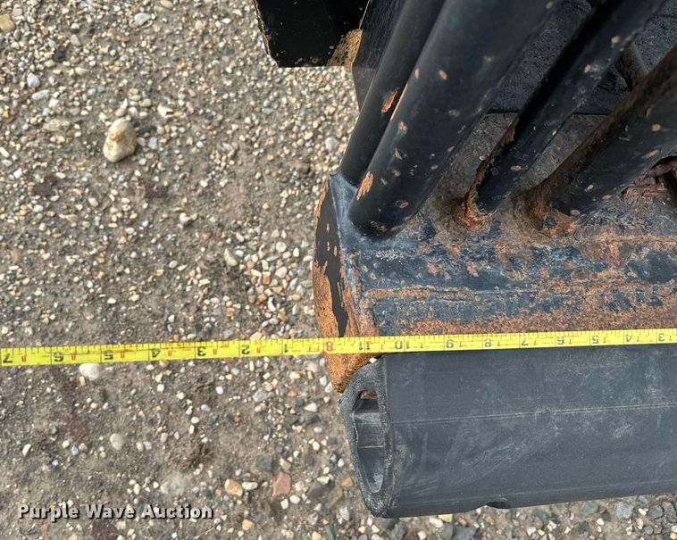 image for item MR9318 2009 Gooseneck Trailers livestock trailer