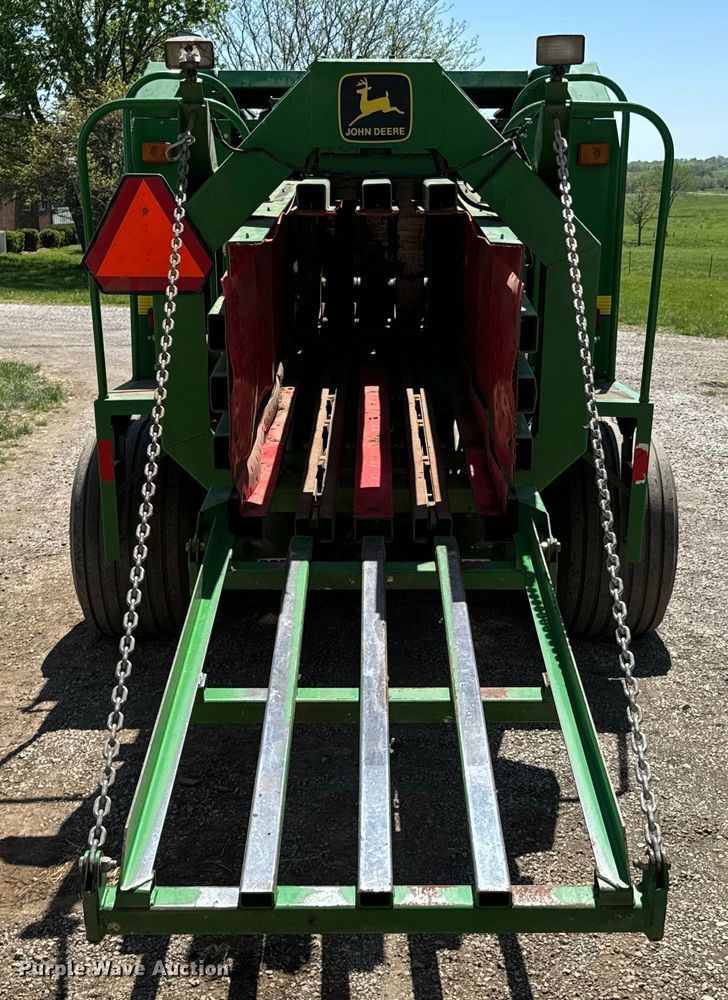 image for item ND9244 1997 John Deere 100T large square baler