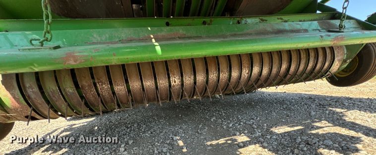 image for item ND9244 1997 John Deere 100T large square baler