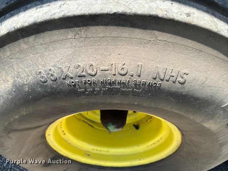 image for item ND9244 1997 John Deere 100T large square baler