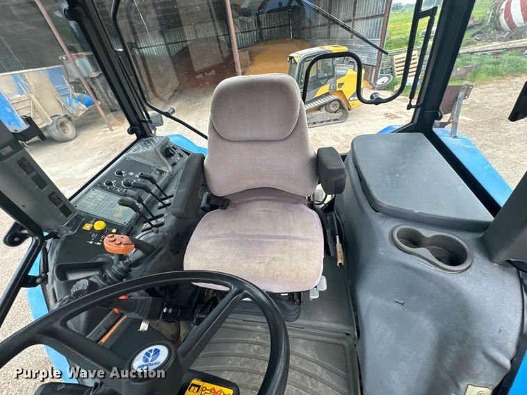 image for item ND9246 2003 New Holland TM190 MFWD tractor