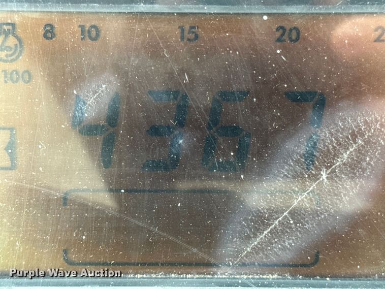 image for item ND9246 2003 New Holland TM190 MFWD tractor