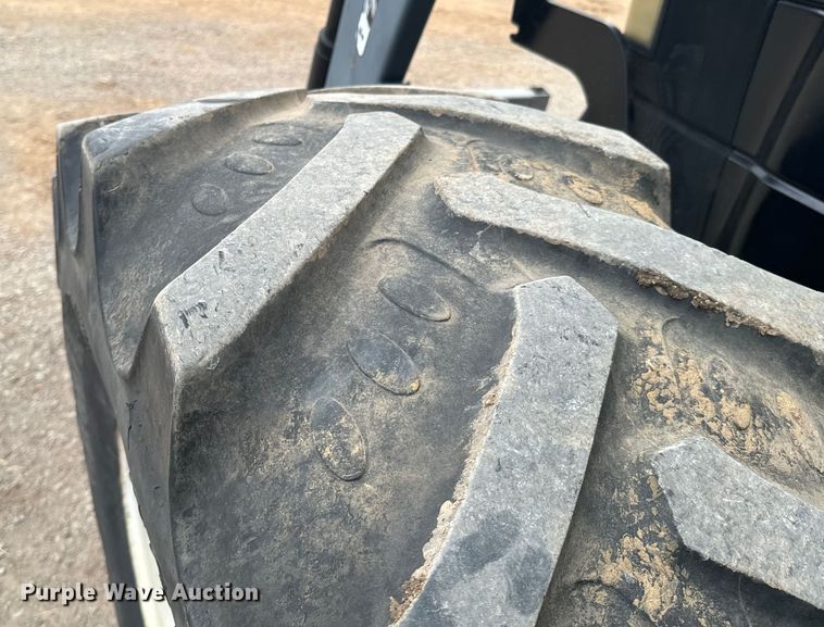 image for item ND9246 2003 New Holland TM190 MFWD tractor