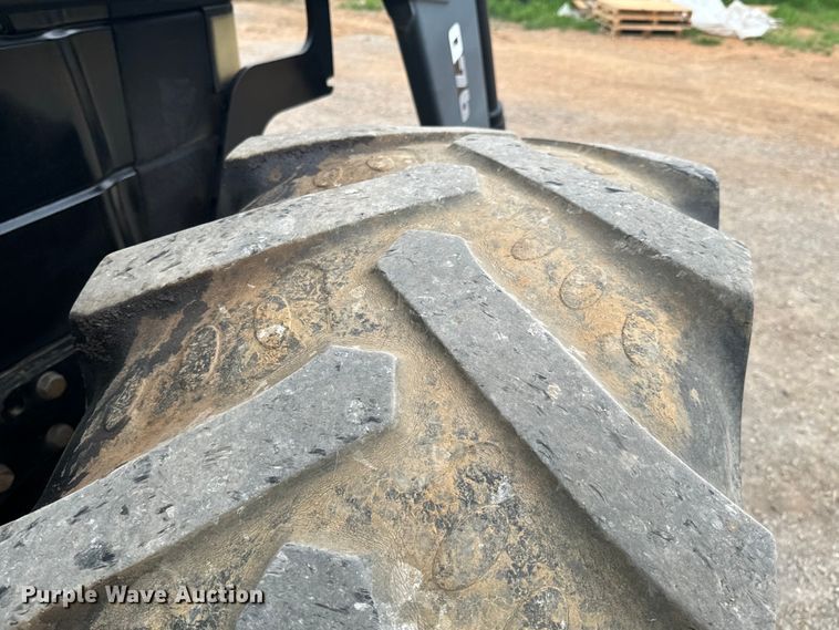 image for item ND9246 2003 New Holland TM190 MFWD tractor