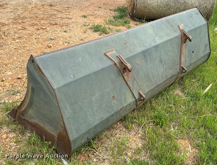 image for item ND9246 2003 New Holland TM190 MFWD tractor