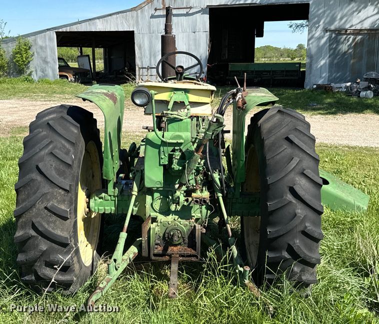 image for item ND9247 1961 John Deere 3010 tractor