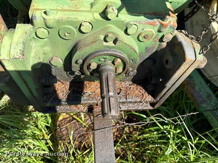 image for item ND9247 1961 John Deere 3010 tractor