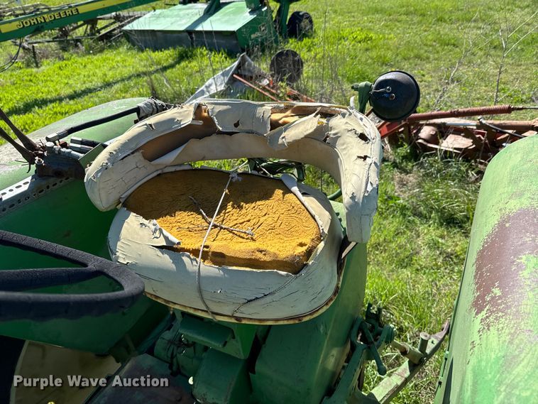 image for item ND9247 1961 John Deere 3010 tractor