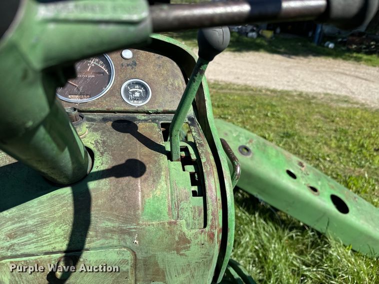 image for item ND9247 1961 John Deere 3010 tractor