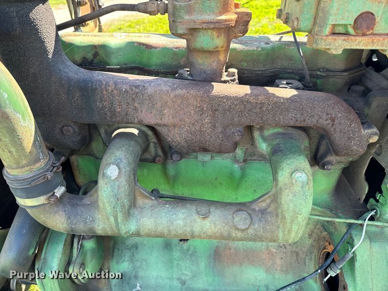 image for item ND9247 1961 John Deere 3010 tractor