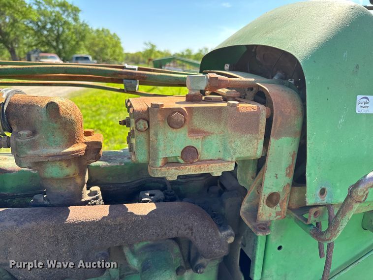 image for item ND9247 1961 John Deere 3010 tractor