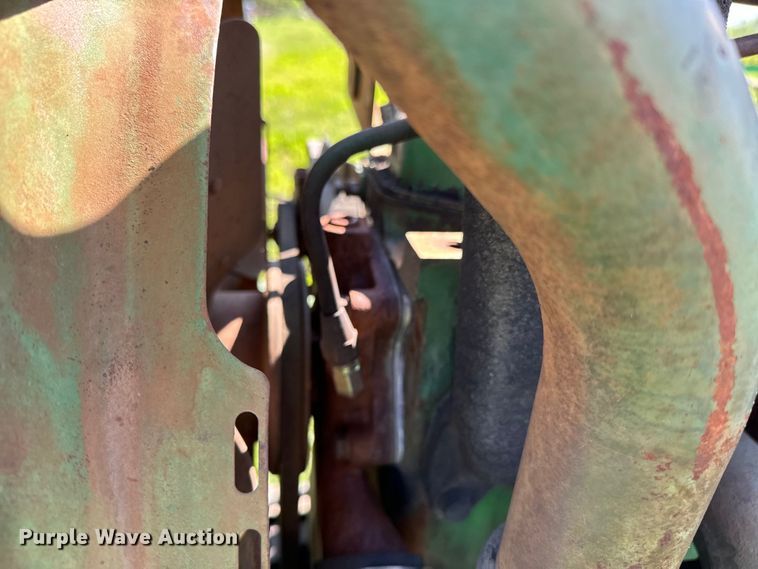 image for item ND9247 1961 John Deere 3010 tractor