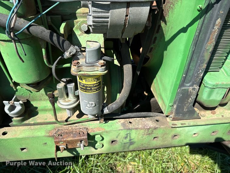 image for item ND9247 1961 John Deere 3010 tractor