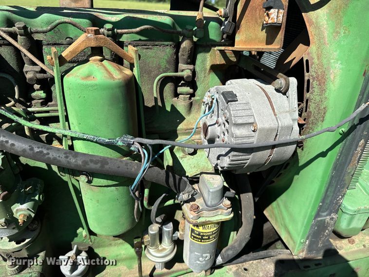 image for item ND9247 1961 John Deere 3010 tractor