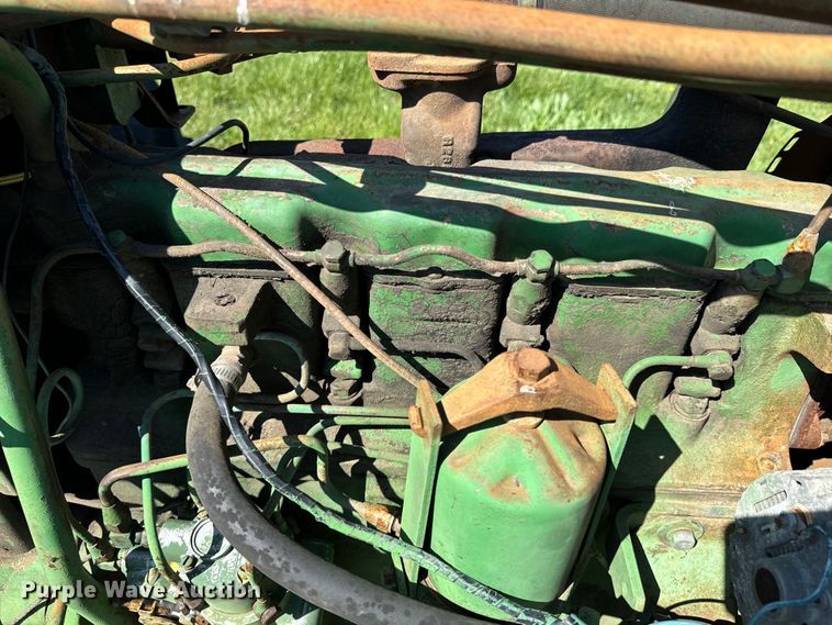 image for item ND9247 1961 John Deere 3010 tractor