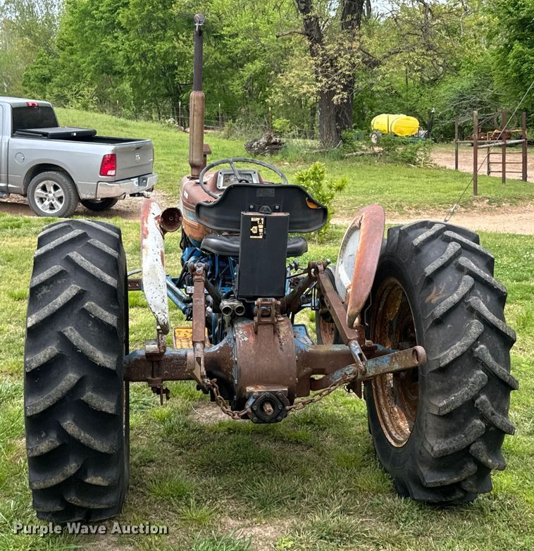 image for item ND9276 Ford 3000 tractor