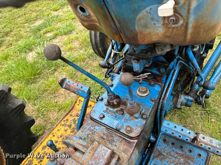 image for item ND9276 Ford 3000 tractor