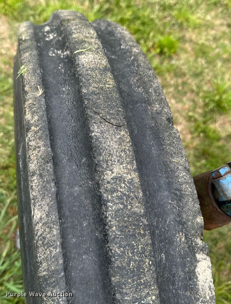 image for item ND9276 Ford 3000 tractor