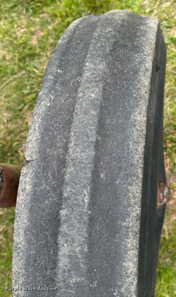 image for item ND9276 Ford 3000 tractor