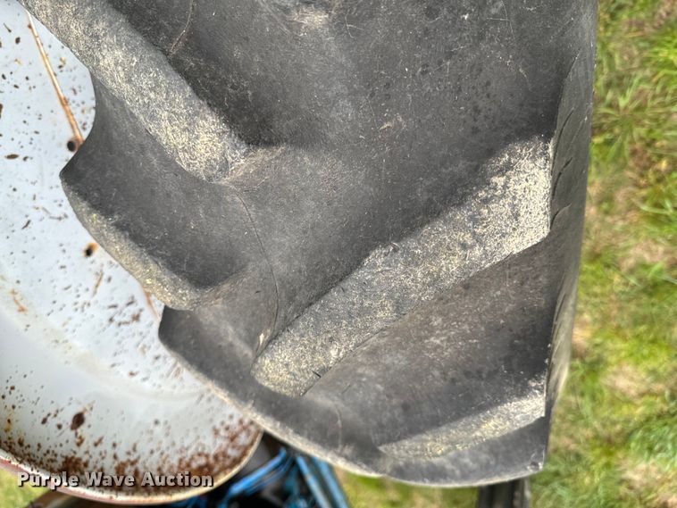 image for item ND9276 Ford 3000 tractor