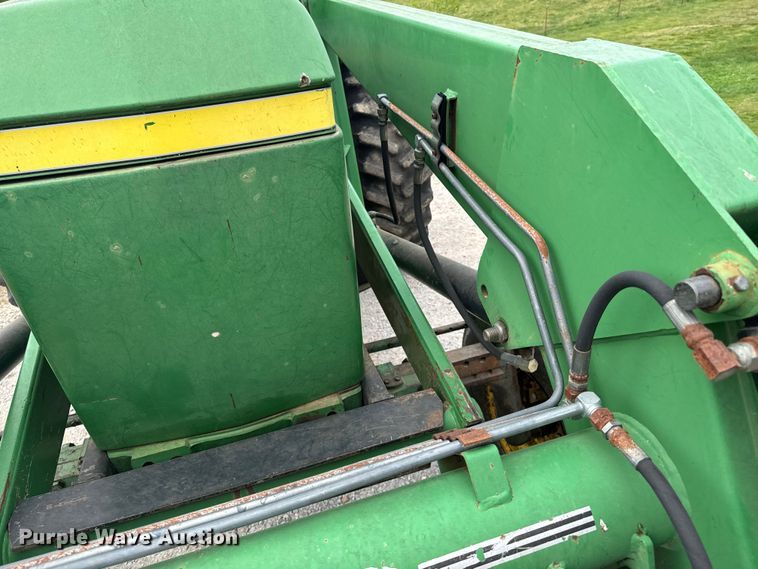 image for item ND9277 1979 John Deere 4040 tractor