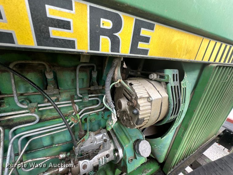 image for item ND9277 1979 John Deere 4040 tractor