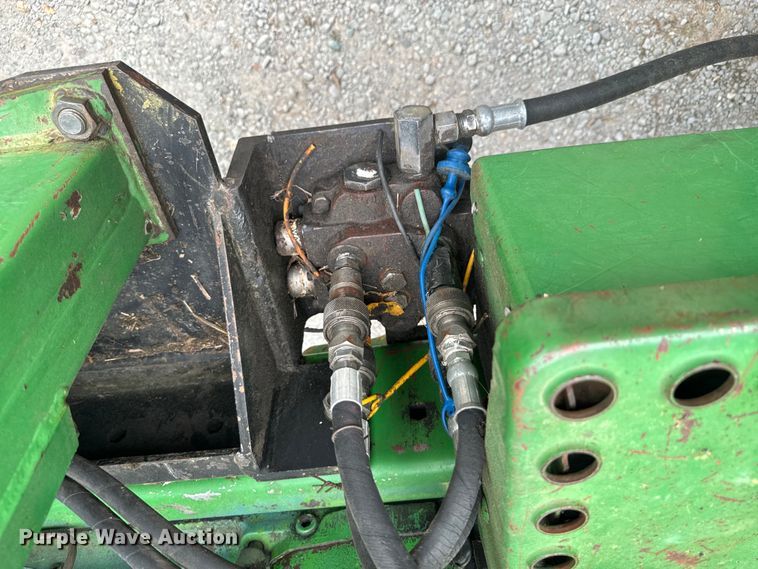 image for item ND9277 1979 John Deere 4040 tractor