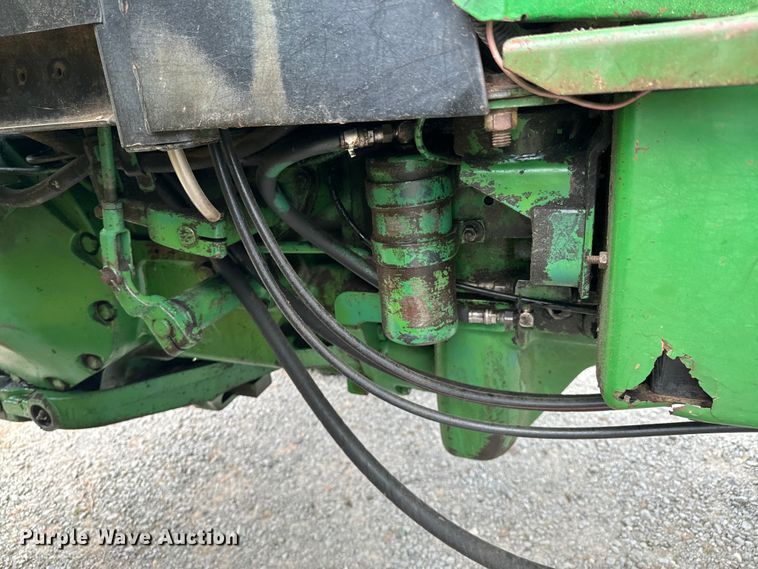 image for item ND9277 1979 John Deere 4040 tractor