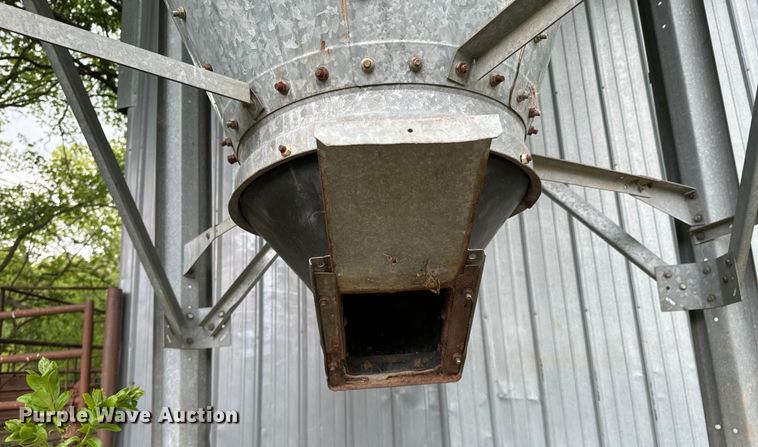 image for item ND9278 Grain bin