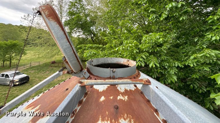 image for item ND9278 Grain bin