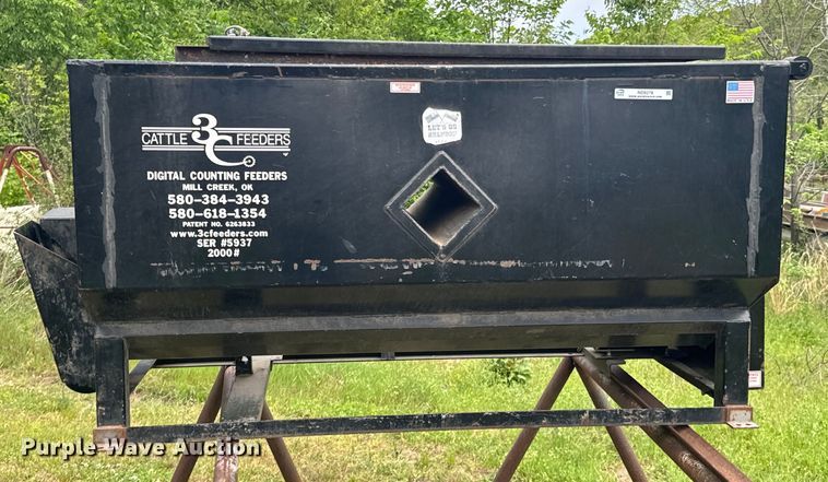 image for item ND9279 3C Cattle Feeders cake feeder