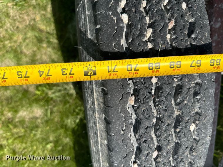 image for item ND9281 King hay bale trailer