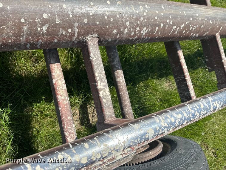 image for item ND9281 King hay bale trailer