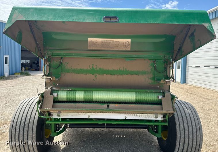 image for item ND9282 2013 John Deere 569 Mega Wide Plus  round baler