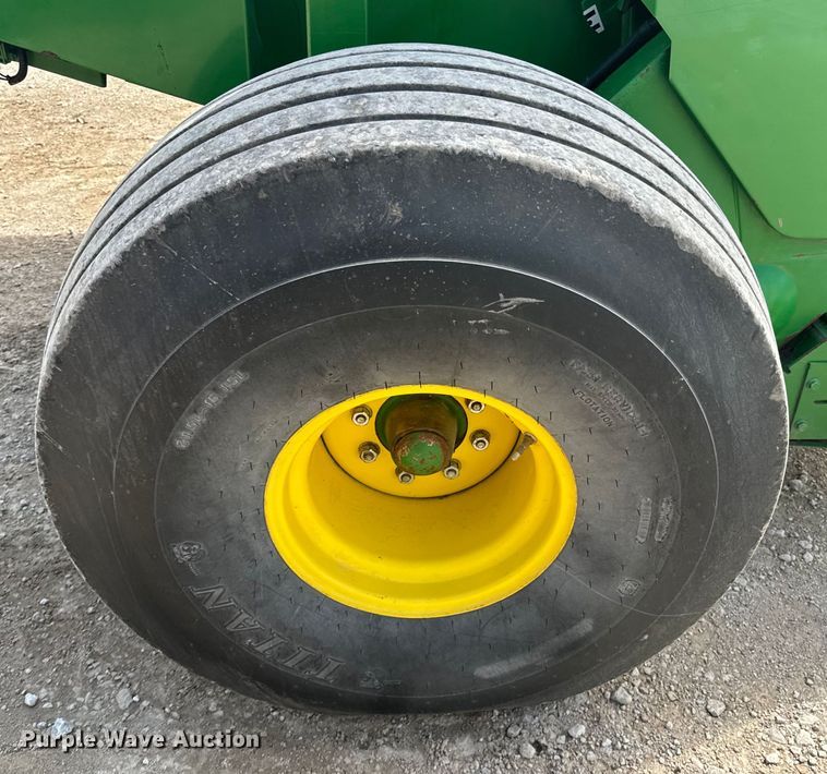 image for item ND9282 2013 John Deere 569 Mega Wide Plus  round baler