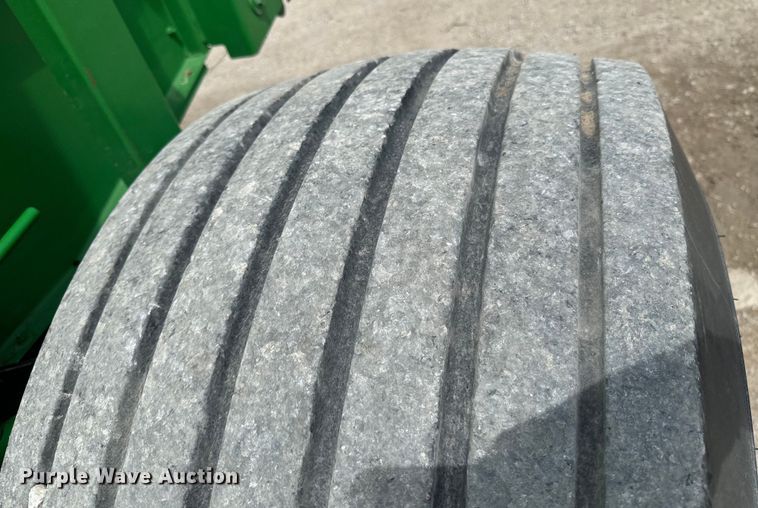 image for item ND9282 2013 John Deere 569 Mega Wide Plus  round baler