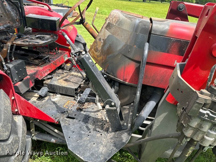 image for item ND9343 2012 Massey Ferguson 2660 MFWD tractor