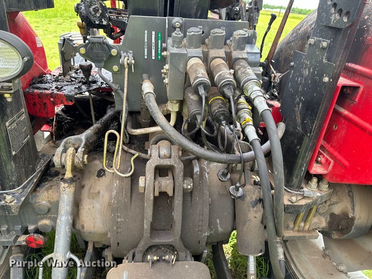 image for item ND9343 2012 Massey Ferguson 2660 MFWD tractor