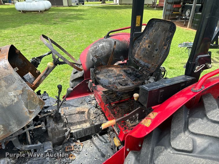 image for item ND9343 2012 Massey Ferguson 2660 MFWD tractor