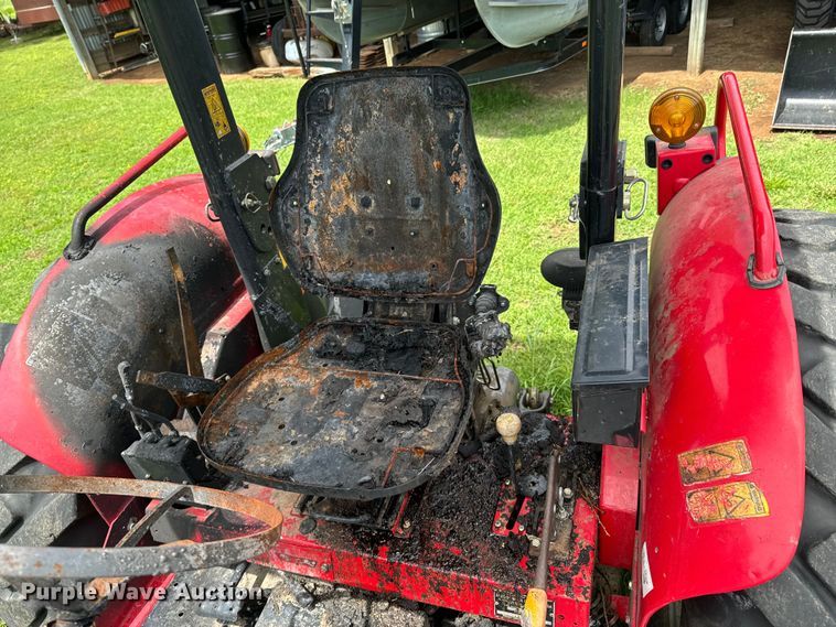 image for item ND9343 2012 Massey Ferguson 2660 MFWD tractor