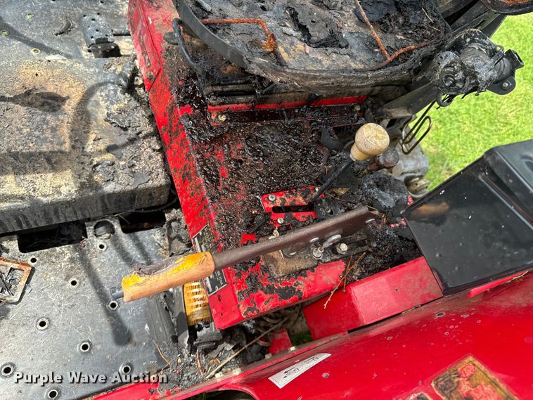 image for item ND9343 2012 Massey Ferguson 2660 MFWD tractor