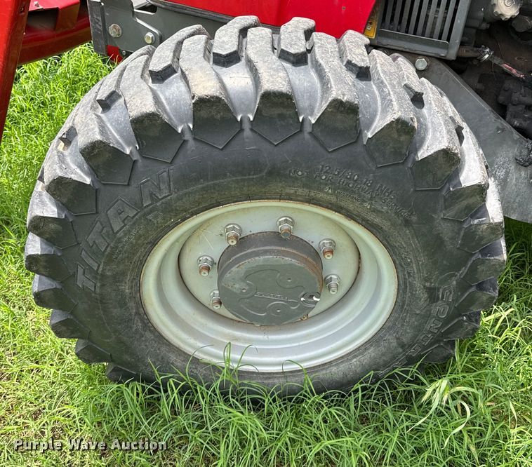 image for item ND9343 2012 Massey Ferguson 2660 MFWD tractor