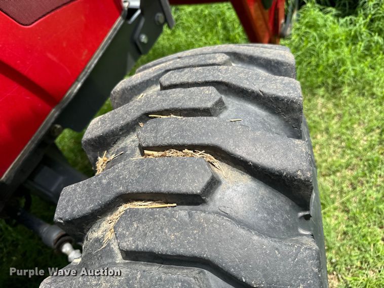 image for item ND9343 2012 Massey Ferguson 2660 MFWD tractor